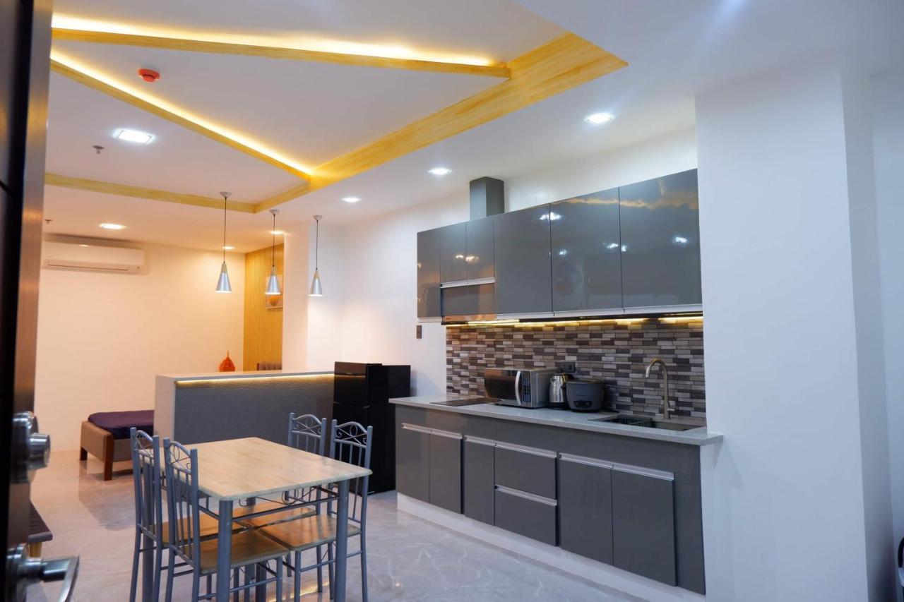 Cozy Entire Condo Unit With Pool Access Angeles Exteriör bild